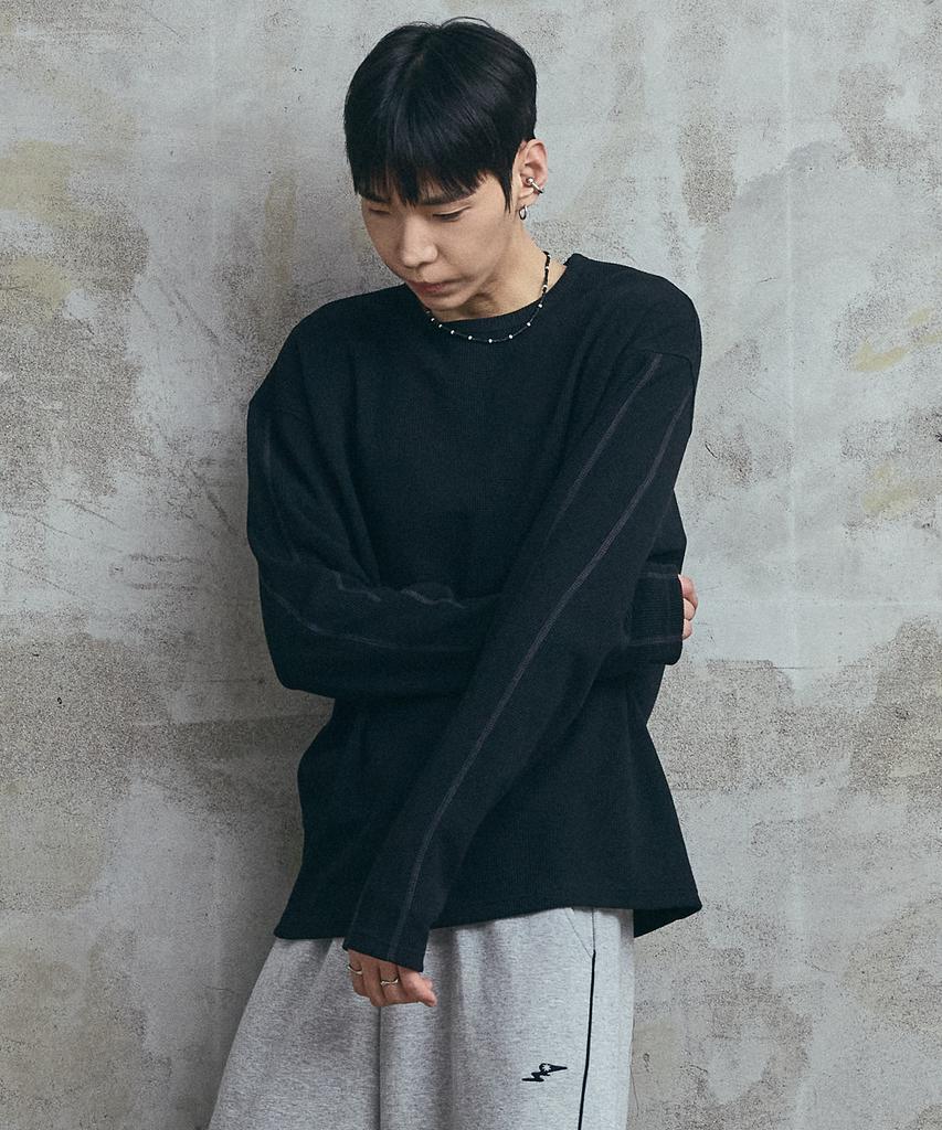 SUPERSUB Coverstitch Fingerhole Waffle Long Sleeve T-Shirt - Black