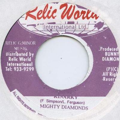 7inch Record MIGHTY DIAMONDS - Kinarky / Struggling Relic World 1982 Jamaica Reggae, Ska & Dub