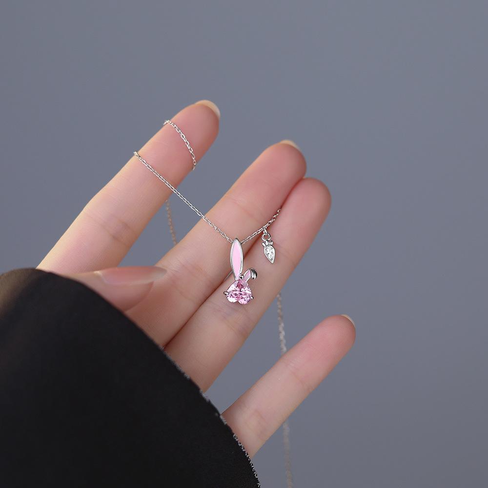 RUI RUI YU Rosa Cristal Coelho Pingente Colares Mulheres Clavícula Corrente Colares Joias