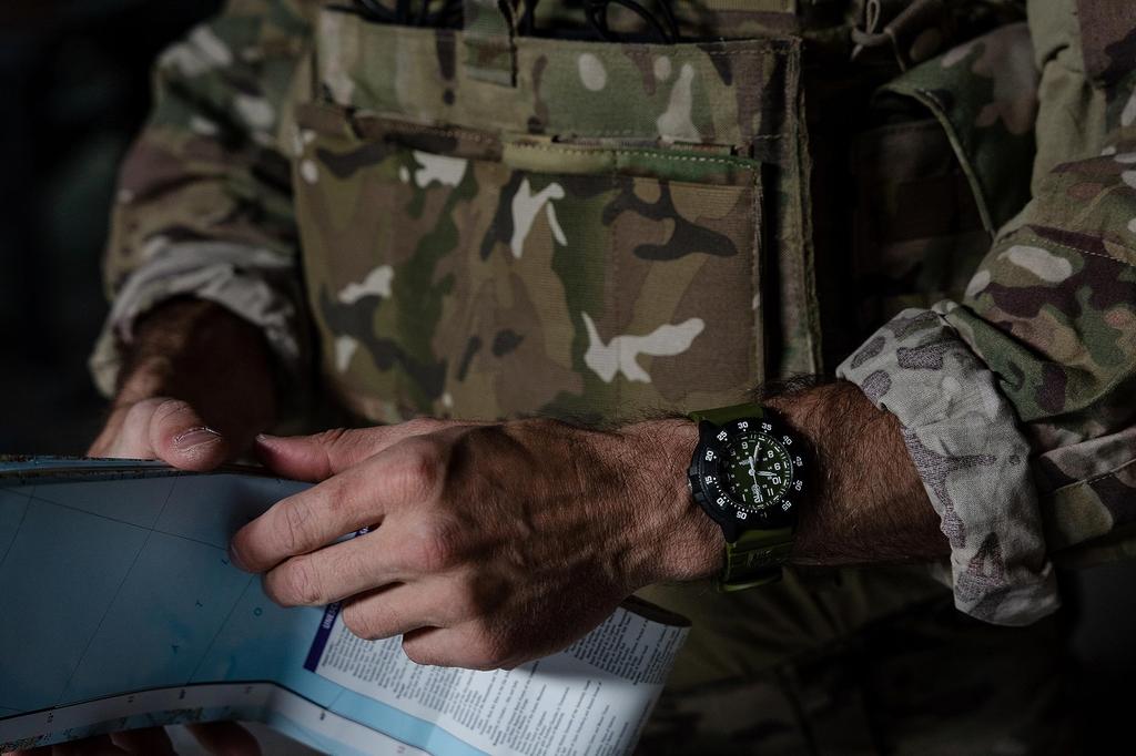 Liberta Luminox SEA SERIES 3013.EVO.S Men's Beige Diving Watch