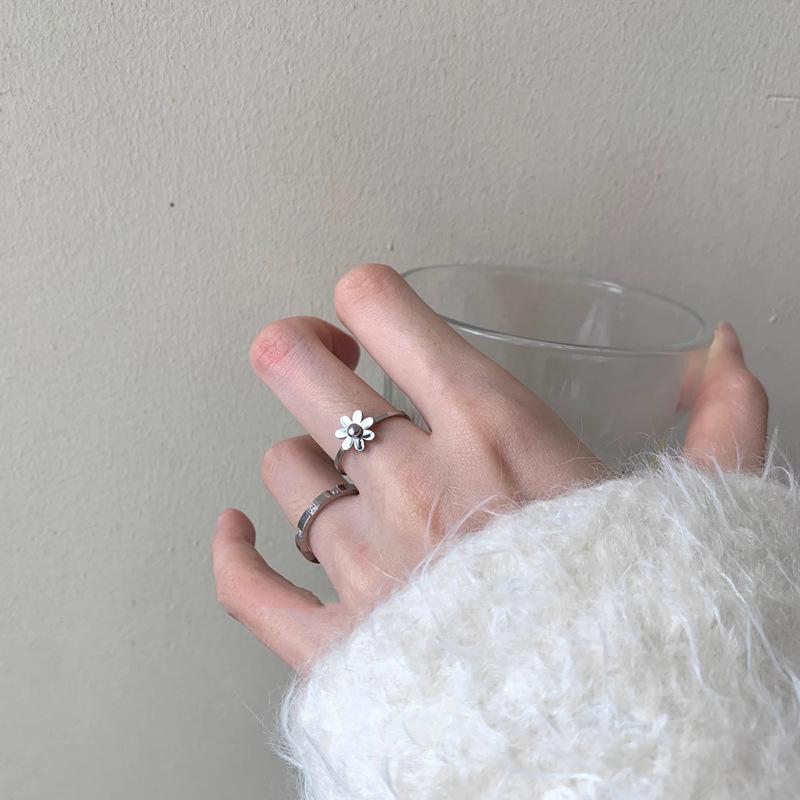 Simple Three-Diamond Titanium Steel Ring - Japanese & Korean Fashion for Women, Perfect for Index or Pinky Finger