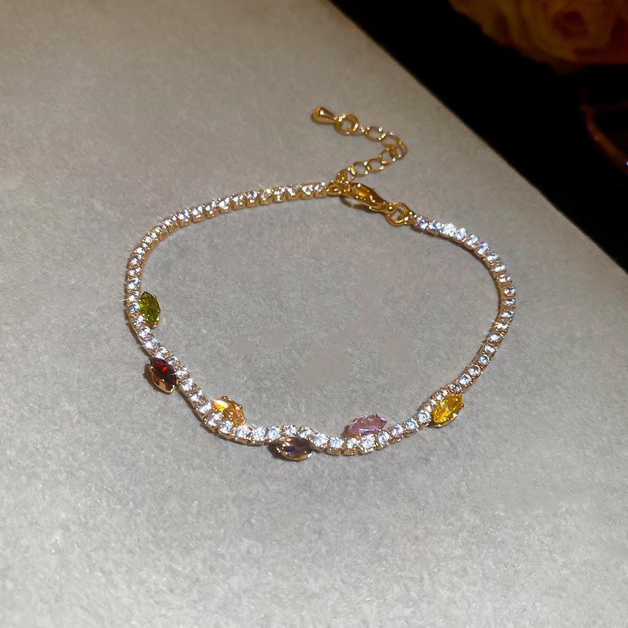 European and American Exquisite Zircon Love Bracelet Light Luxury High-end Temperament Versatile Niche Bracelet Fashion Personalized Jewelry Women