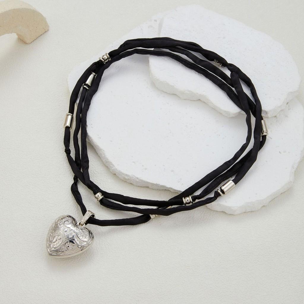 Crafted Heart Beautifully Pendant Necklace For Women In Stylish Alloy With Elegant Finish