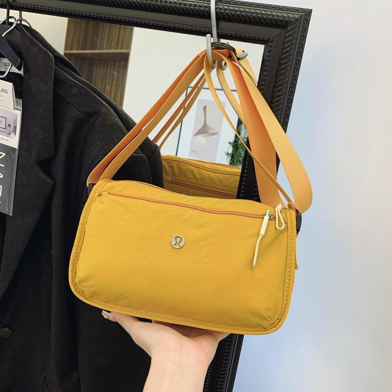 Simple and Large Capacity Crossbody Bag Casual Water-repellent Shopping Bag Fashionable Nylon Cloth Bag Casual Women's Shoulder Backpack