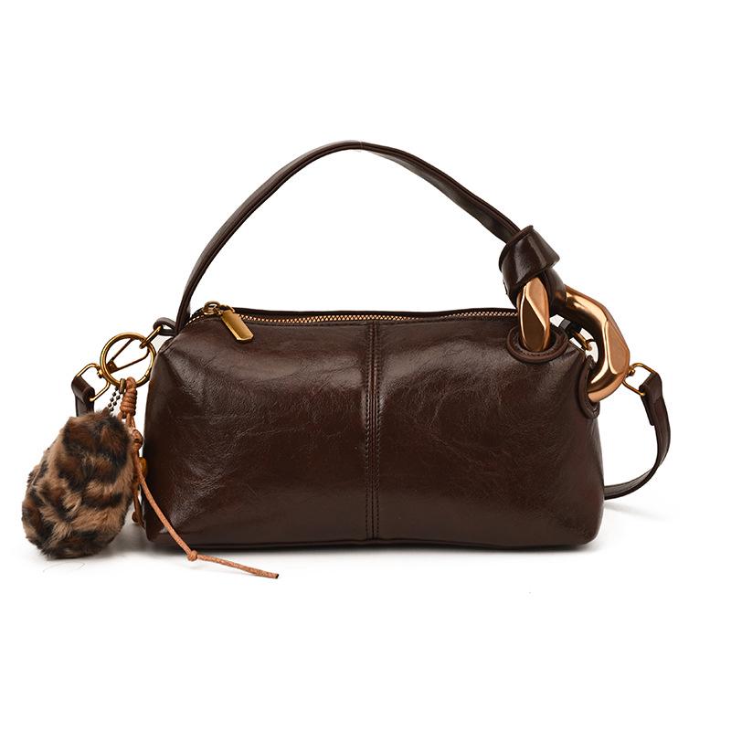 

Boston Suede Pillow Bag: Versatile Soft Leather Handbag - Trendy Shoulder & Crossbody Style Without Pendant