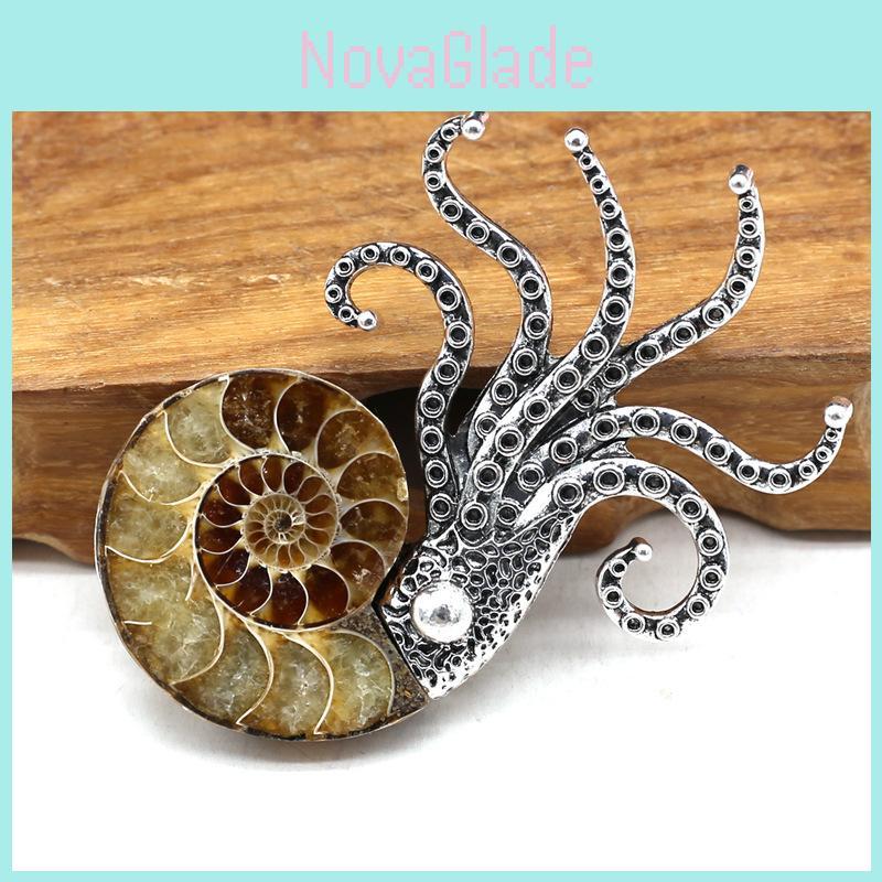 Marine Animal Shell Brooch With Handmade Metal Design For Fashion Accessories