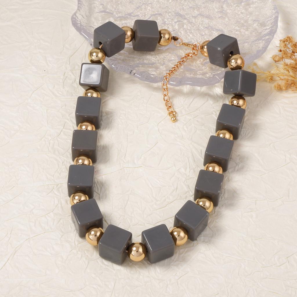 Minimalist Personality Multi Layer Handmade Geometric Colorful Square Beaded Bohemian Necklace Women Fashion Jewelry
