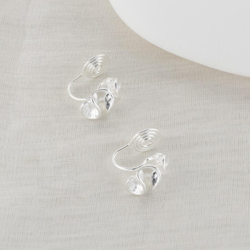 Orecchini Dolci da Fatina Stile Coreano Senza Foro: Design Versatile, Chic e di Alta Gamma per Zampironi.
