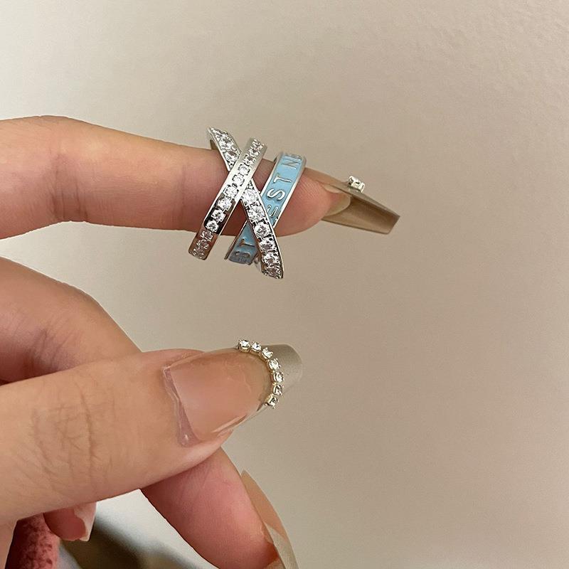 

Unique Crossed Open Copper Ring For Women With Stylish Enamel Drip And Geometric Look