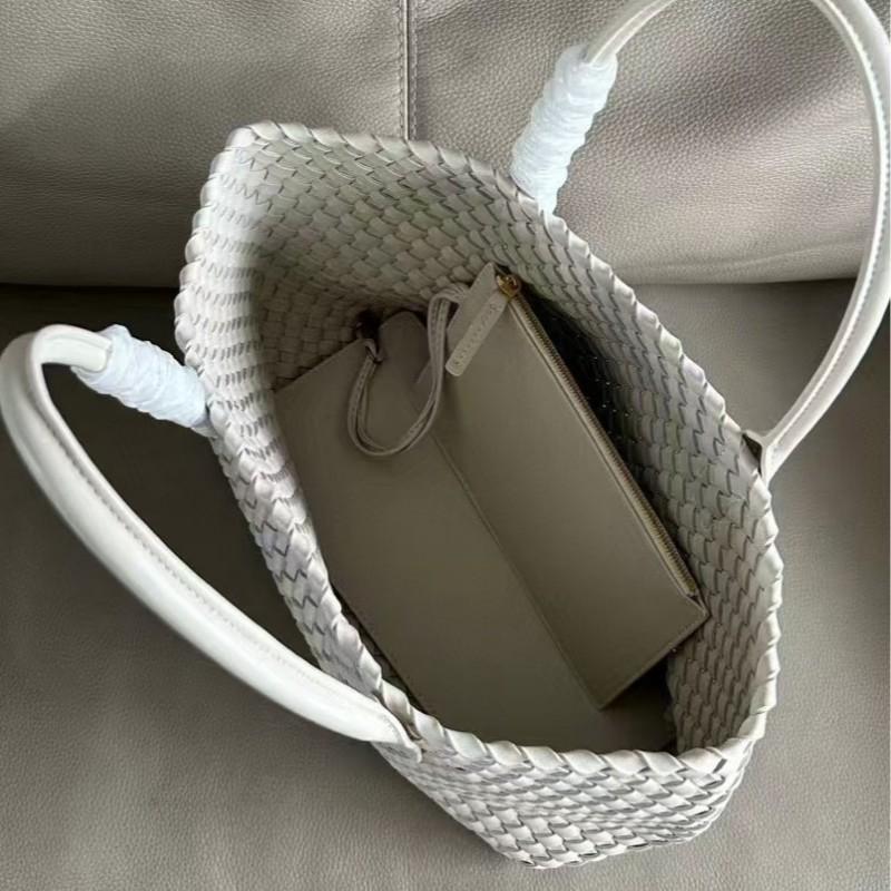 2024 Cross-border New Hand-knitted Women's Bag Large-capacity Commuting Tote All-matching Portable One-shoulder Underarm