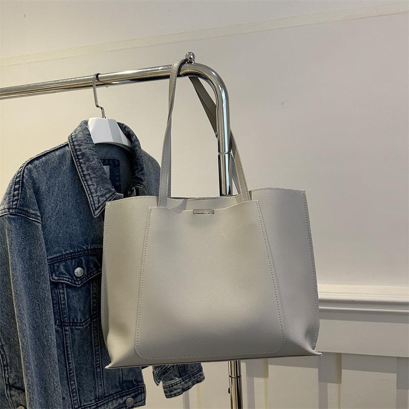 

Новая модная нишевая портативная наплечная сумка, сумка в стиле ленивого ветра, женская индивидуальность популярна в этом году, большие сумки-тоут серый