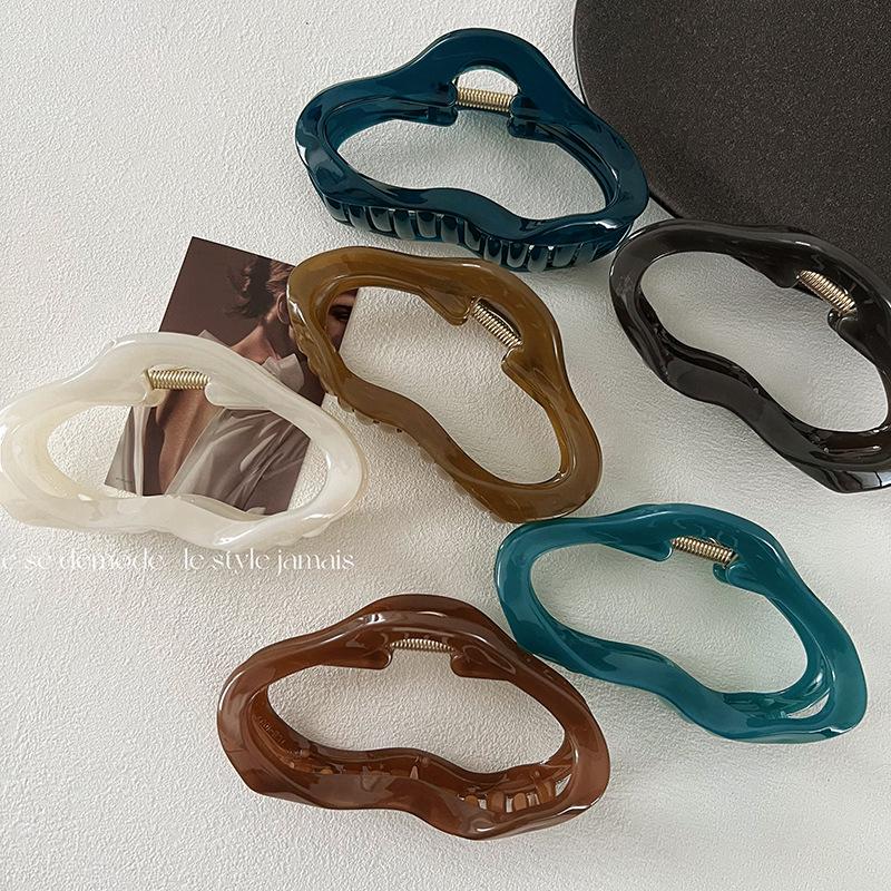 High-Quality Versatile Shark Hair Clip for Stylish Updos