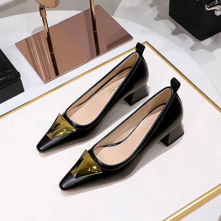 

Ретро мода толстый каблук средний каблук неглубокий носок заостренный металлический декоративный одинарный туфли профессиональный OL пригородные женские туфли 41