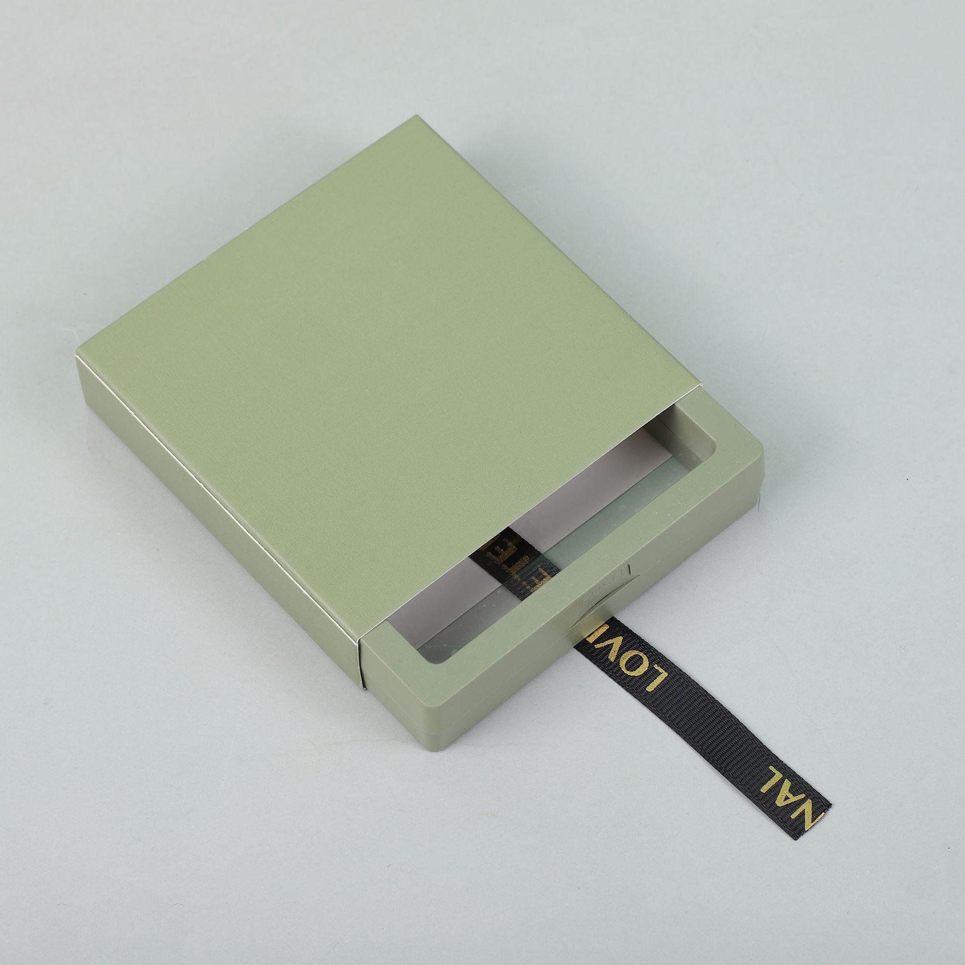 

Nail Art Storage Box with PE Film and Colored Card Sleeve 7*7 cm