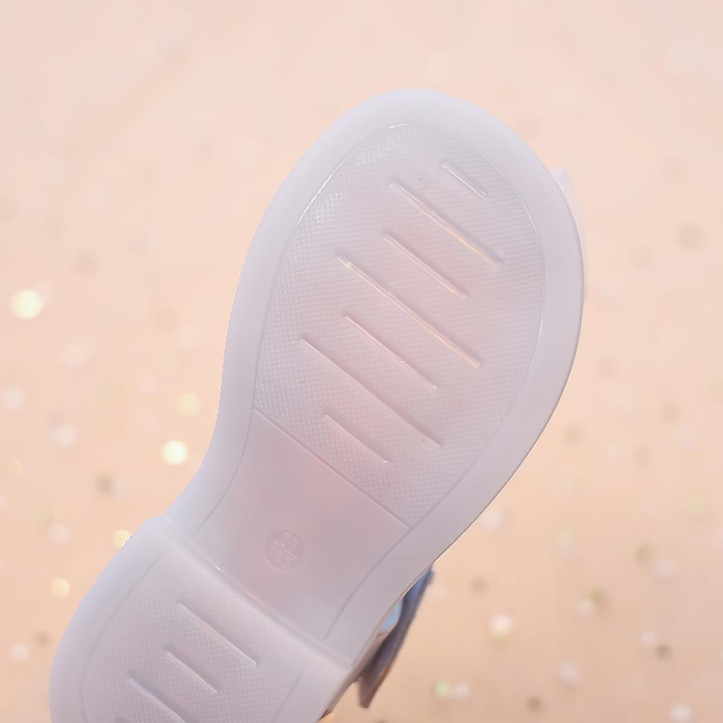 Dětské třpytivé princeznovské boty pro dívky 2025 Léto Protiskluzové sandály s krytou špičkou pro batolata s lesklou mašlí na narozeninovou oslavu Glitter