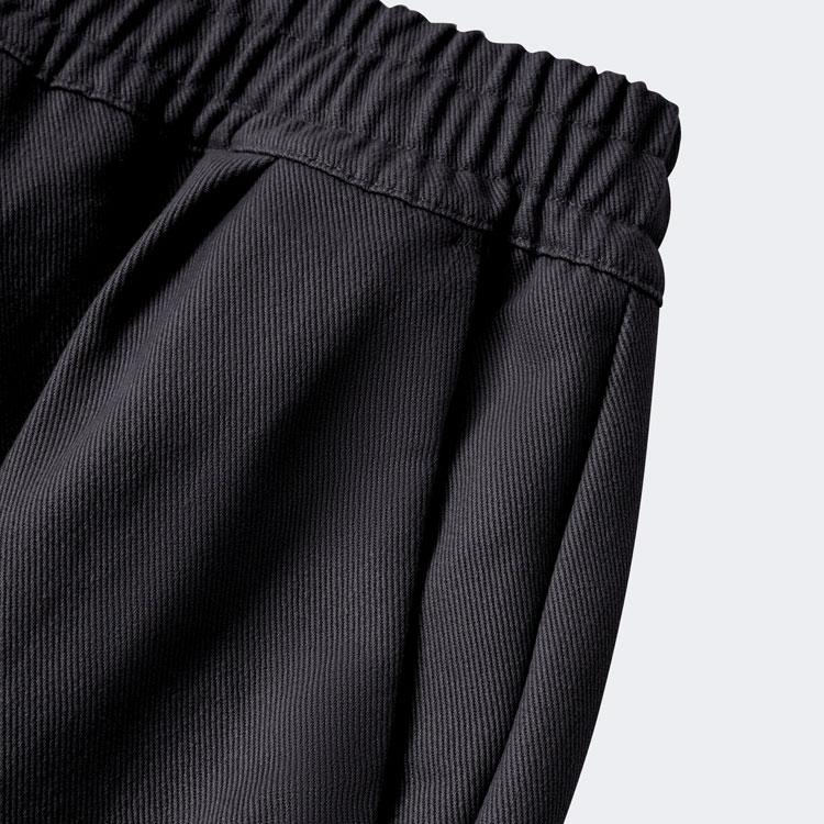 Adidas Originální cargo kalhoty s jednobarevnými 3D kapsami a stahovací šňůrkou Pánské spodky Černé JG3955