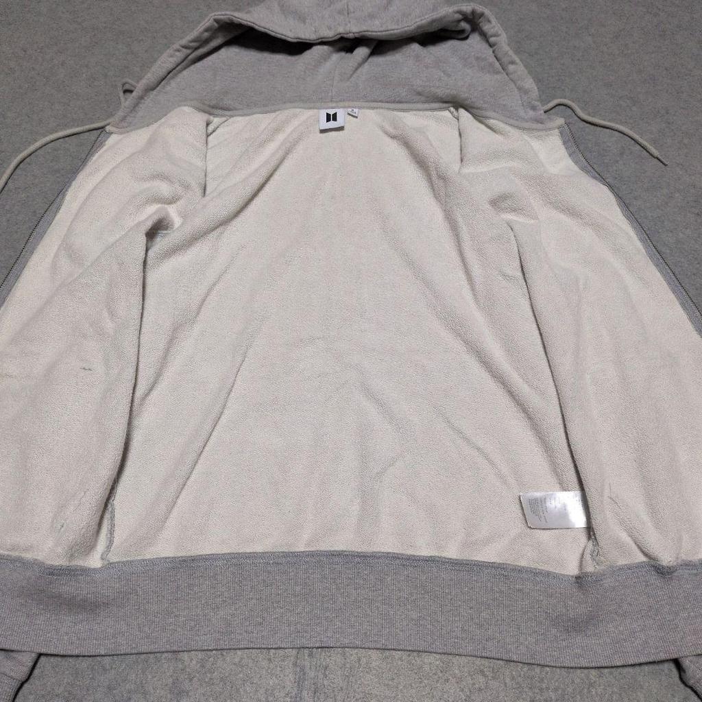 [USED] Rare BTS Pop Up Space of BTS Official Hoodie, Light Gray