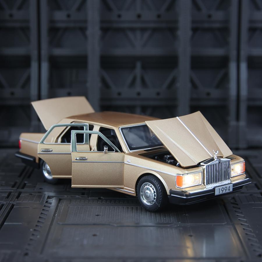 1:32 Simulation Rolls Royce Silver Spike Alloy Car Model Pendant, Doors and Engine Lid, Trunk Can Open, Sound and Light
