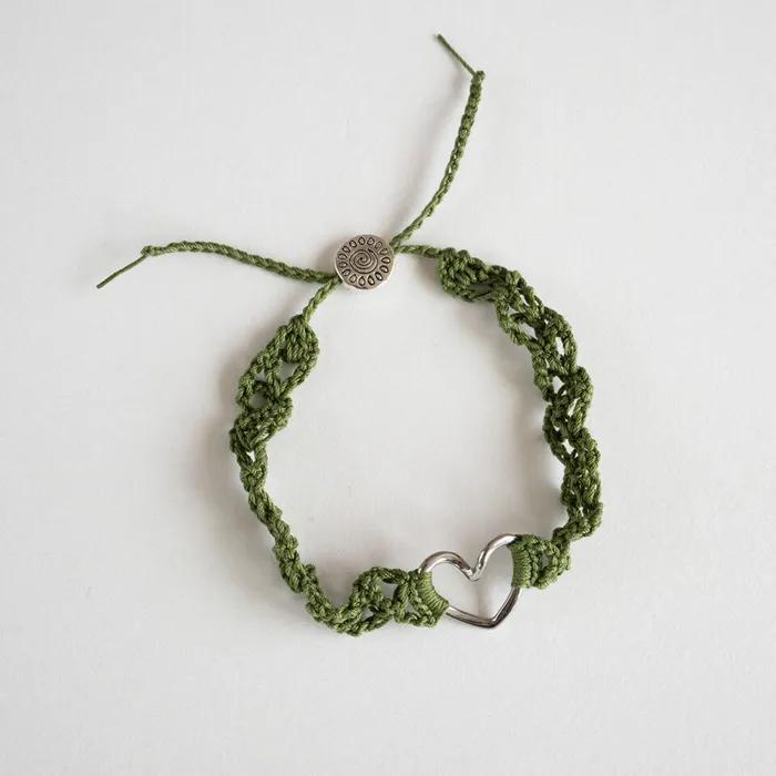 Line heart with olive green knit bracelet