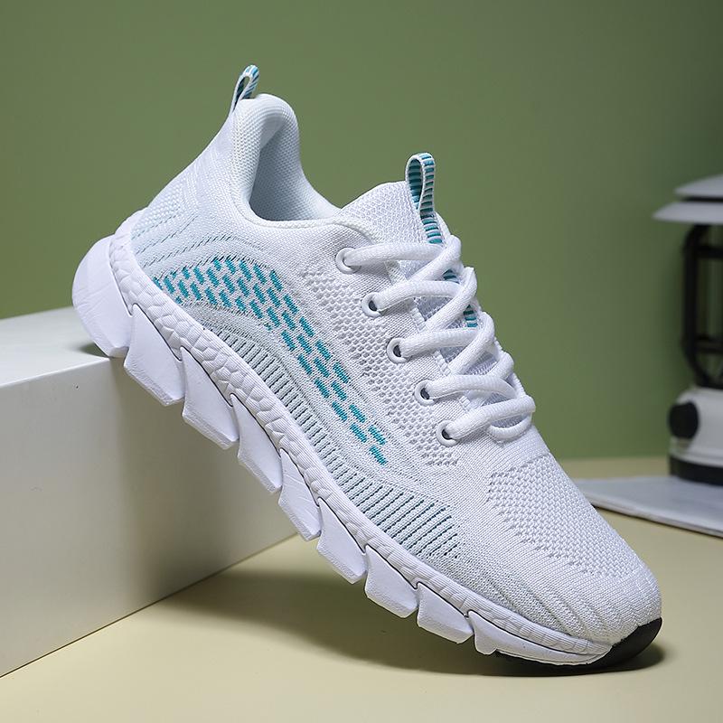 Large size lightweight sports shoes women's shoes 2025 new casual shoes comfortable shock-absorbing breathable running shoes