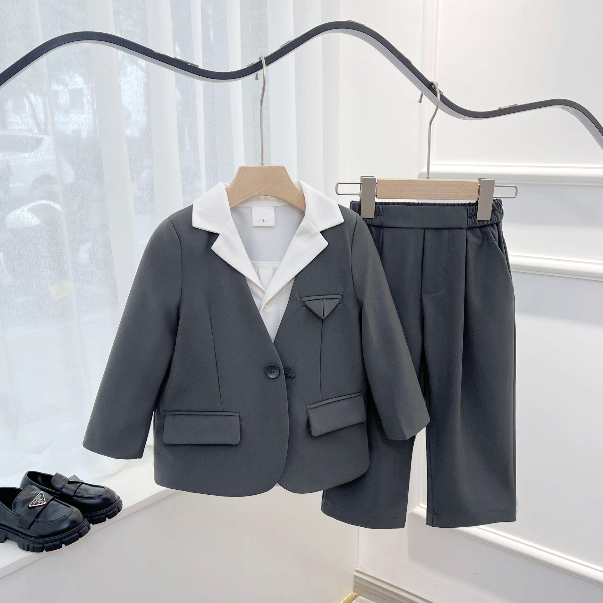 

Весенний костюм и смокинг в корейском стиле для мальчиков на 2023 год для детей - Наряд для выступления и платье для девочки-цветочницы 90cm