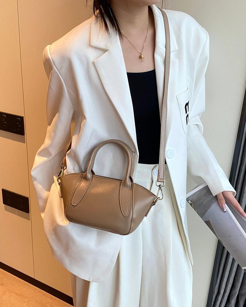 Premium First Layer Oil Wax Cowhide Single Shoulder Crossbody Dumpling Bag Wing Bag Texture Portable Commuter Bag Genuine Leather Women's Bag