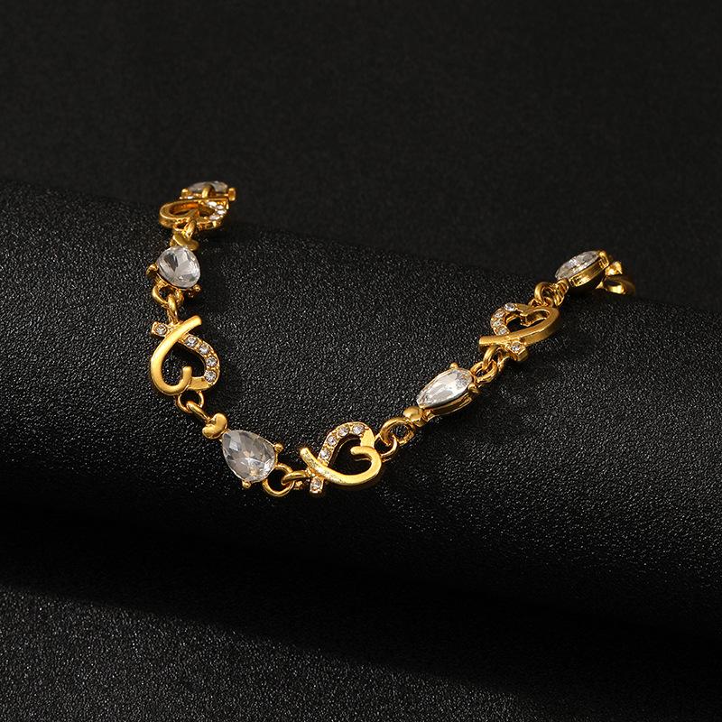 Love Fashion Hand Ornament Openwork Air Quality Flower Diamond Lady Bracelet Alloy Heart Bracelet Women