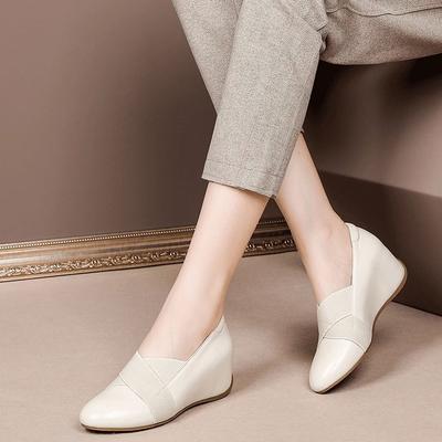 Mom Wedge Heel Single Shoes Brytyjski styl Płaskie dno Okrągła głowa Modne wysokie obcasy Damskie buty Małe skórzane buty Wewnętrzne zwiększenie wysokości Buty leniwe