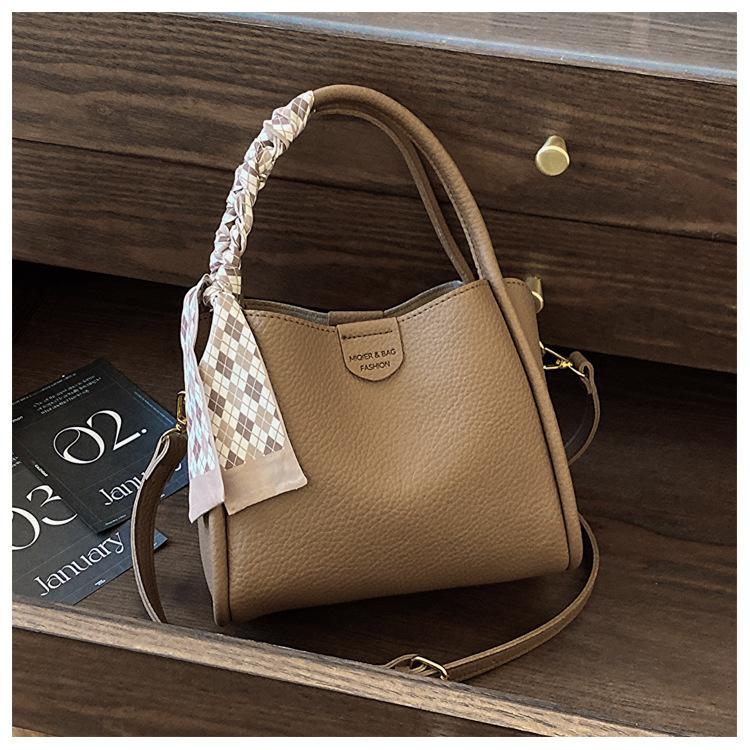 

Fashion soft leather bucket bag women s large-capacity handbag shoulder messenger bag