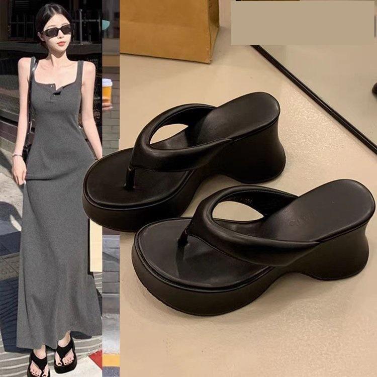 Casual heightened slope sandals summer wear new muffin thick-soled high-heeled beach toe flip-flops shoes