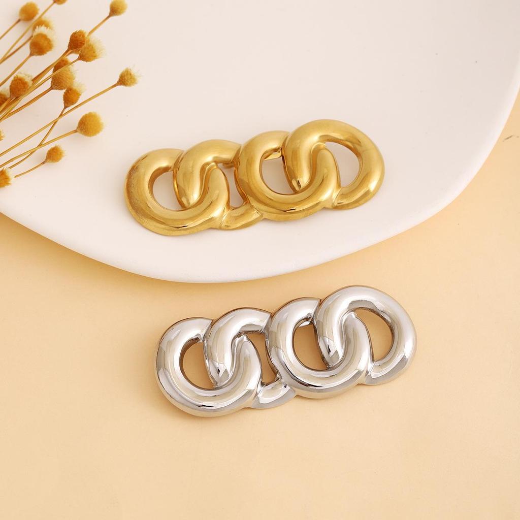 Luxury Japanese-Korean Geometric Chain Brooch: Elegant Metal Fashion Design for Clothing Decoration
