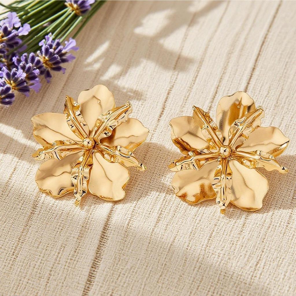 High-End European & American Petal Earrings: Exaggerated Floral Studs for Women