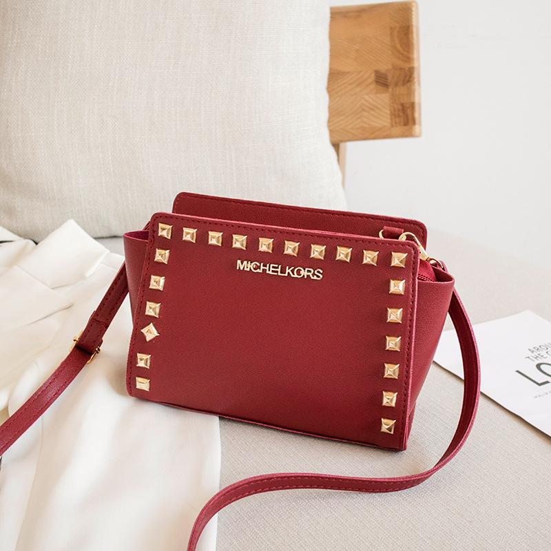 

Oblique span single shoulder smiley face bag new willow nail fashion temperament women s bag красный