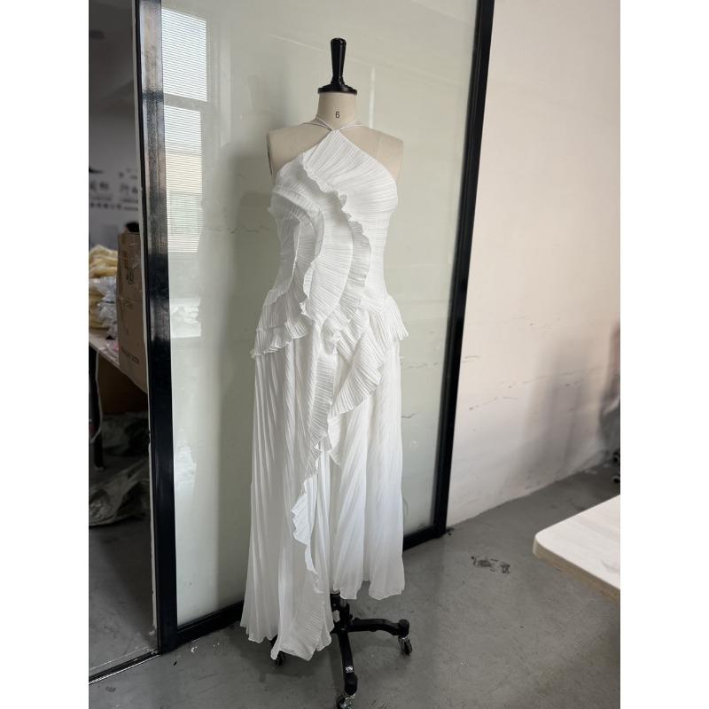 Damen Neckholder-Maxikleid mit Faltenrüschen und asymmetrischem Saum