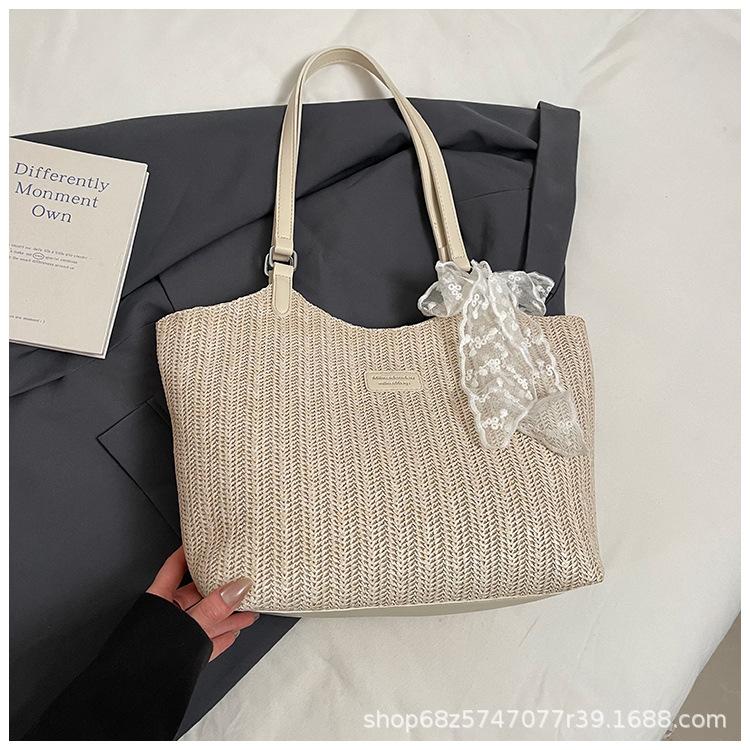 

Foreign silk scarf big bag women s 2025 new summer woven straw bag seaside beach bag large capacity shoulder bag белый