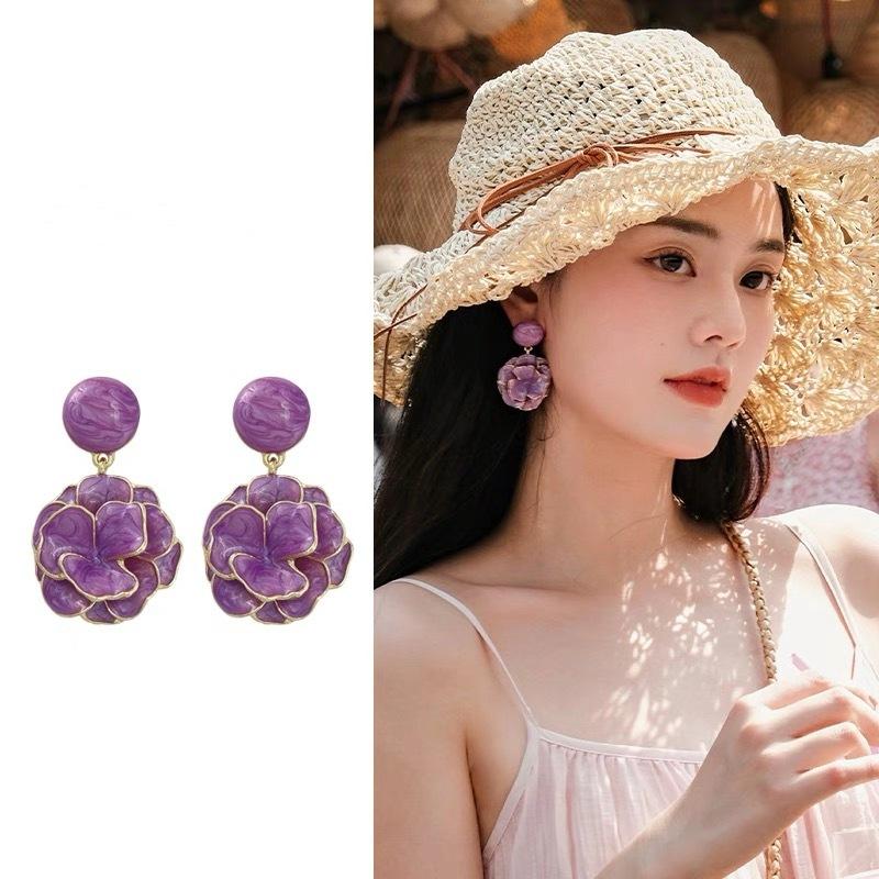 Small Niche Magnolia Flower Painted Three-dimensional Flower Earrings