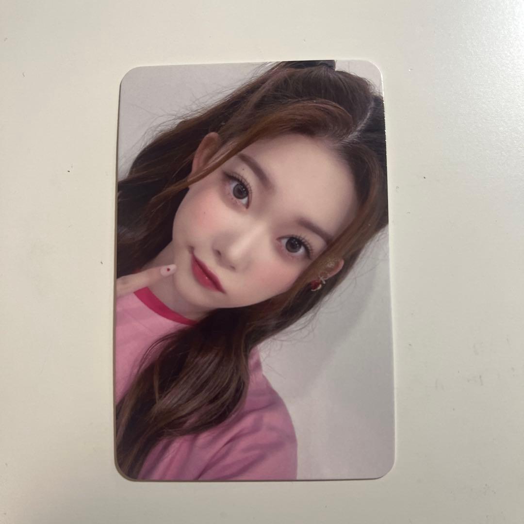 

[Б/У] Бонусная торговая карточка Billlie Tsuki