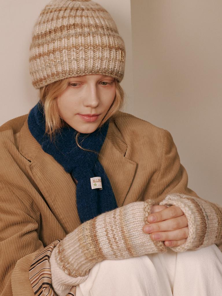 Olinkeompeulliteu Journey Of Sky Sunset Beanie & Warmer Set