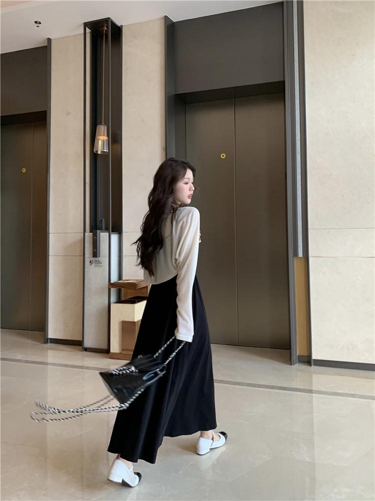 French Hepburn-Style Plus Size Black Spaghetti Strap Dress with Shawl