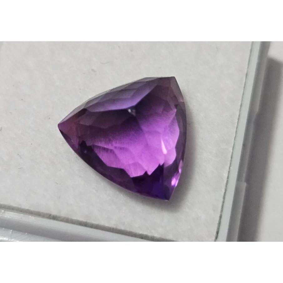 Alexandrite Color Changing 8-9 Ct Trillion Cut Beautiful Certified Gemstone