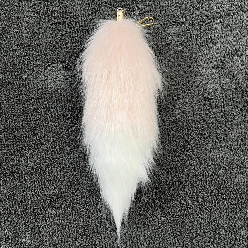 Plush Foxy Tail Keychain Soft and Comfortabel Key Holder 20cm Faux Furry Pendant Charm for Fashionable Accessories