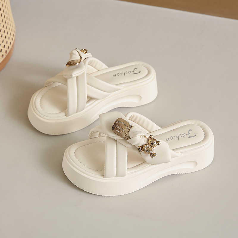 Fashion Super Lightweight Round Tip White Flip-flops Cute Sandal For Women Shoes Summer Women's Slippers Sneakers Sports Shors