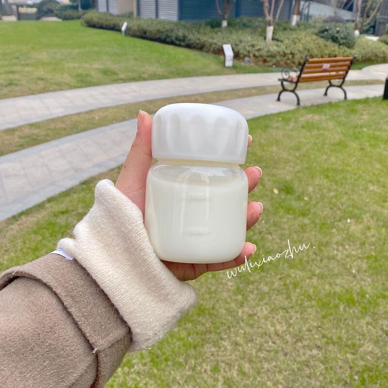 OLOEY Attractive Heat-Resistant Mini Glass Cup with Scale