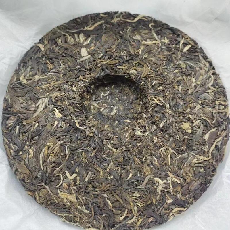 Yunnan 2022 Tea Sleeping Deer Mountain Raw Tea Tall Pole Pu'er Tea 357g Cake Tea