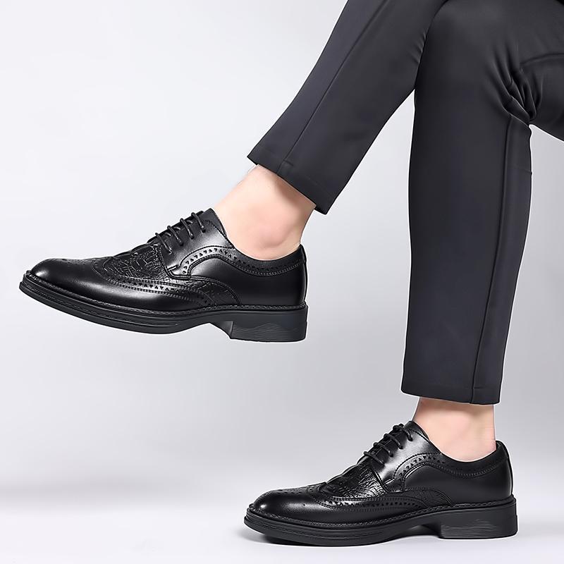 FashionMen Dress Shoes Lace Up Bullock Style Leather Shoes Men Oxfords Spring Autumn Handmade Leather British Formal Business Shoes Men