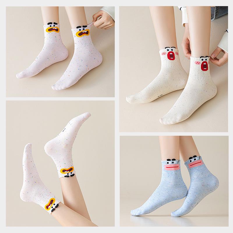 Girls' Mid-Calf Cartoon Socks - Pure Cotton, Odor-Resistant, Perfect for Autumn/Winter, Ideal for Teens and Older Children