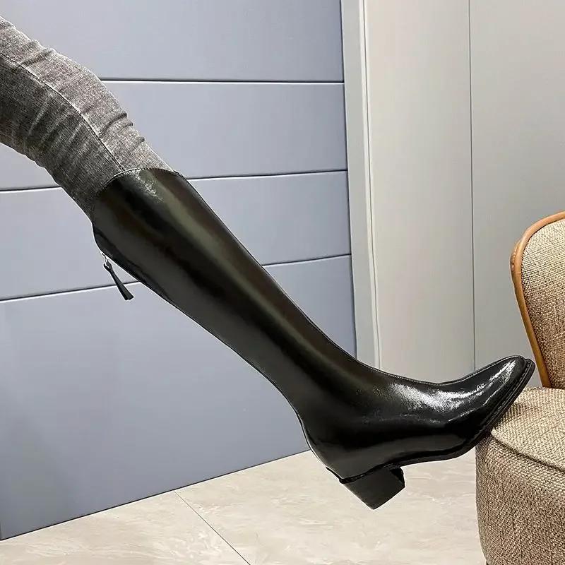 

Модные сапоги до колена для женщин, водонепроницаемые, с острым носком, черные, больших размеров, теплые, весенне-осенние, длинные сапоги для женщин, модные новинки 2024 38