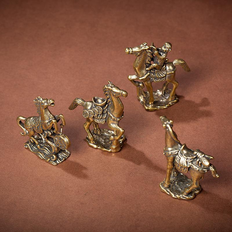 Antique Brass Solid Long Tail Horse Figurine Miniature Ornament Copper Zodiac Animal Mini Office Desktop Decoration Craft