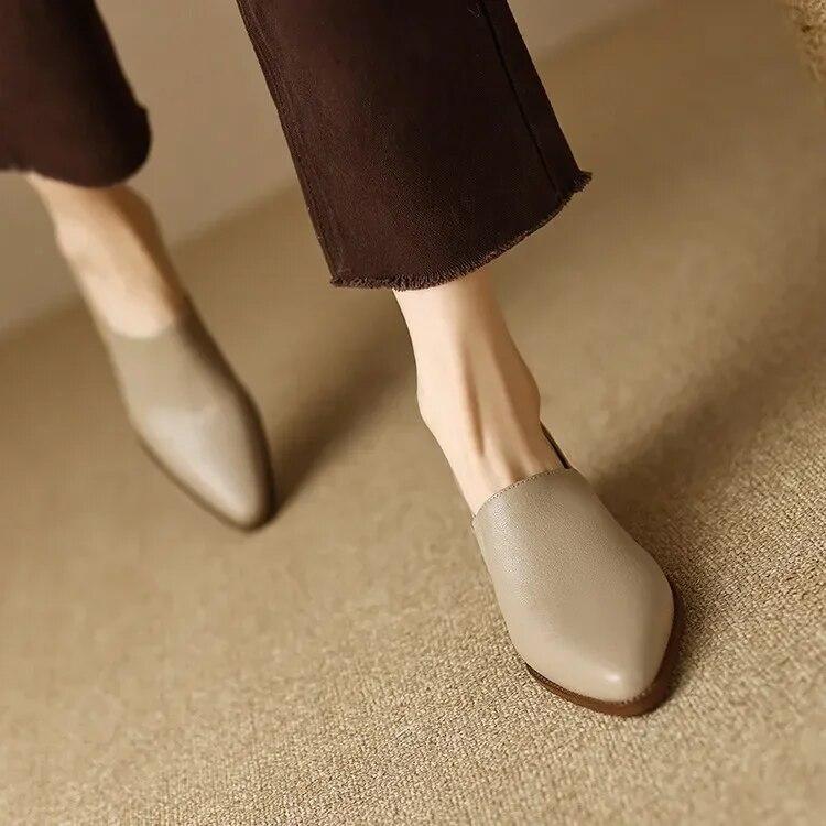 Women Spring Autumn Retro Pointed Toe Pedal Soft Leather Loafers All Match Thick Heeled Mid Heel Fashion Single Shoes