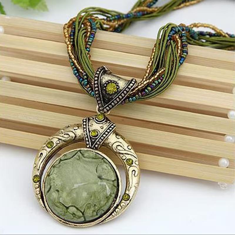 Classic Handmade Bohemian Pendant Necklace, Jewelry Accessories That Can Be Worn In All Seasons for Parties and Festivals